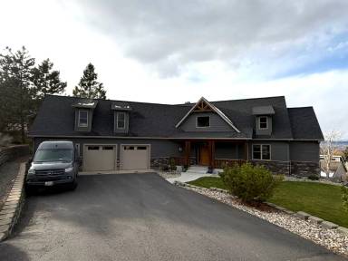 Main picture of 960 Strawberry Dr