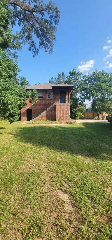 Main picture of 517 S 2nd St