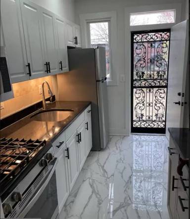 Main picture of 246 Division Ave NE