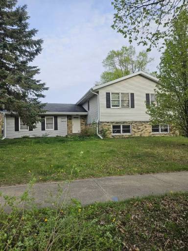 Main picture of 2027 Ellen Ave