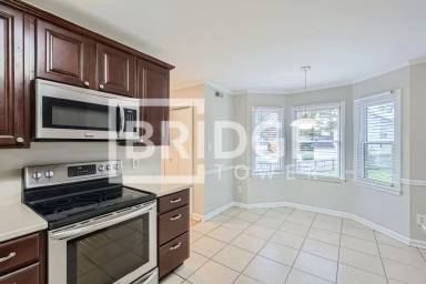 Main picture of 10524 N Canyon Rd