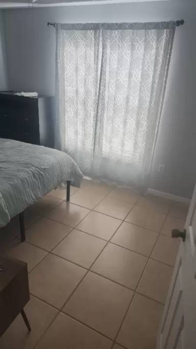 Main picture of 1154 Humphrey Blvd