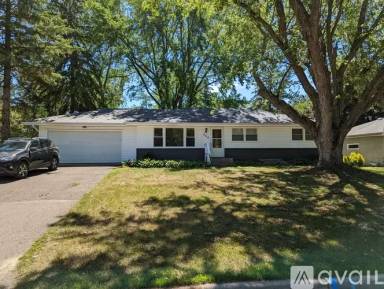 Main picture of 200 Demar Ave