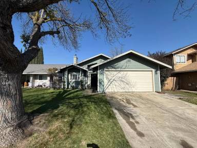 Main picture of 1709 Nighthawk Way