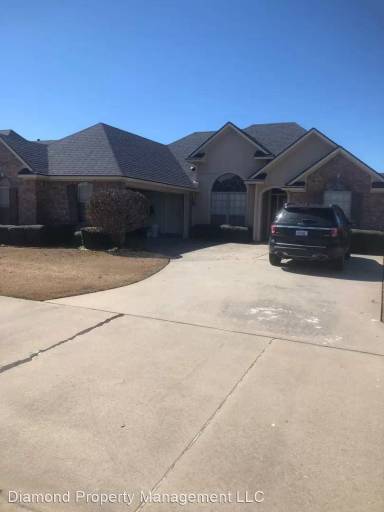 Main picture of 331 Oakland Pl