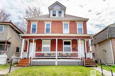 Main picture of 289 E 18th Ave