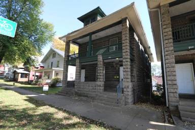 Main picture of 904 N 4th St
