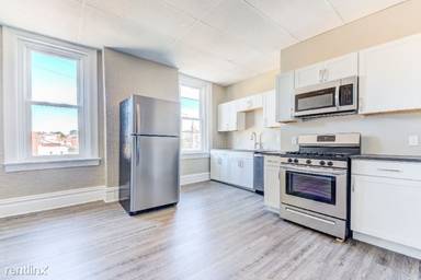 Main picture of 636 E Warrington Ave