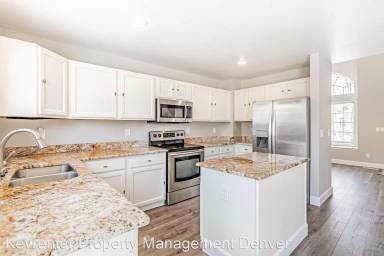 Main picture of 1897 Reliance Cir