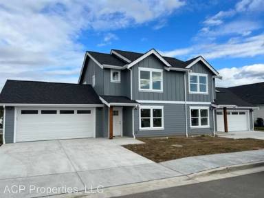 Main picture of 2236 Currant St