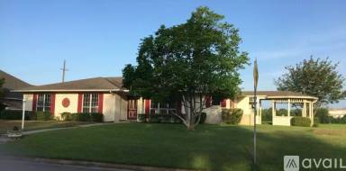 Main picture of 11 Heatherwood Dr