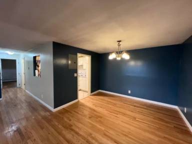 Main picture of 7 Tara Dr