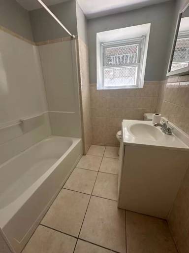 Main picture of 1315 W Roosevelt Blvd