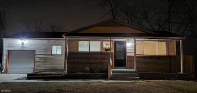 Main picture of 711 N Birch Ave