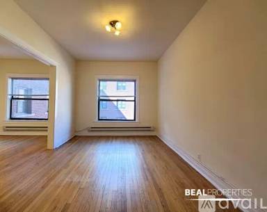 Main picture of 815 W Waveland Ave