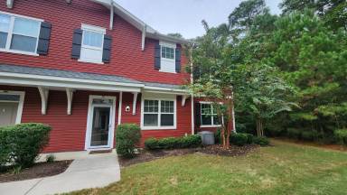 Main picture of 2462 Leytonstone Dr