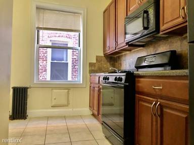 Main picture of 731 Avenue A