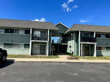 Main picture of 302 Evergreen Ln