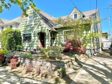 Main picture of 2305 NE Multnomah St