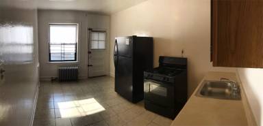 Main picture of 8304 S May St