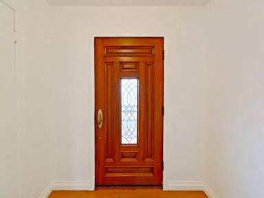 Main picture of 34503 Calle Carmelita