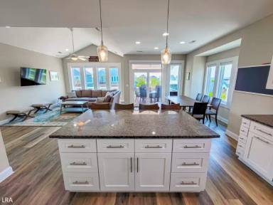 Main picture of 324 Oceanaire Ln