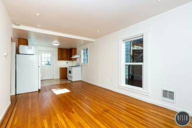 Main picture of 3673A 19th St