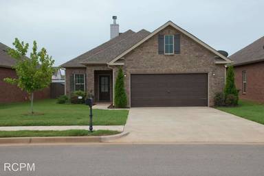 Main picture of 112 Riverfront Dr