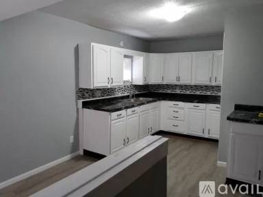 Main picture of 1041 19th St SE