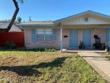 Main picture of 1617 W Nolana Ave