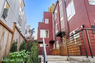 Main picture of 2023 S Washington St