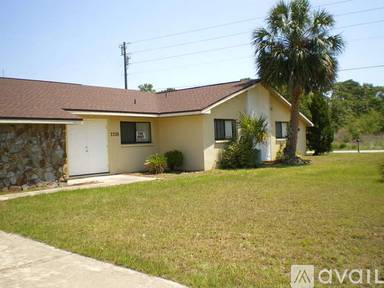 Main picture of 7335 Pond Cir