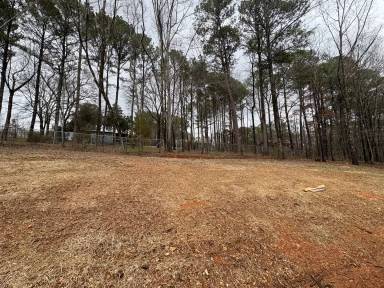 Main picture of 120 Chickasaw St