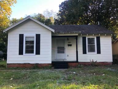 Main picture of 409 Riverbend Dr