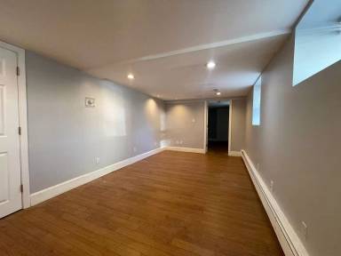 Main picture of 31 Wheatland St