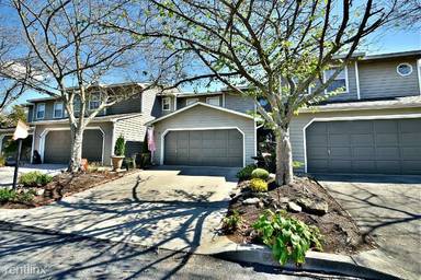 Main picture of 7734 Village Dr