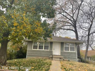 Main picture of 4432 N Jackson Ave