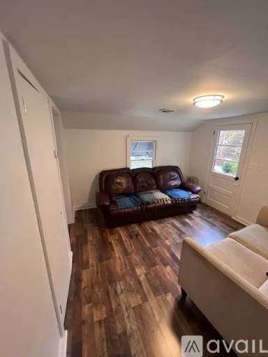 Main picture of 1535 Lakes Rd