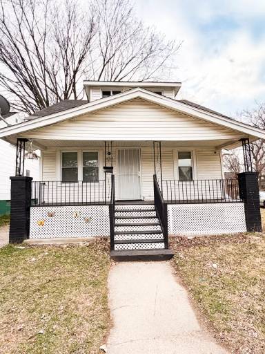 Main picture of 18919 Riverview St