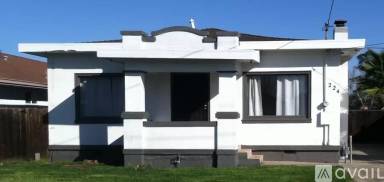 Main picture of 224 Lawton St