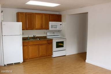 Main picture of 1042 Main St