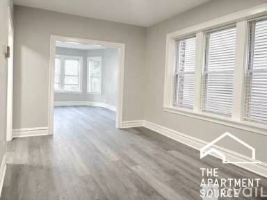 Main picture of 2935 N Fairfield Ave
