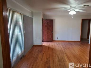 Main picture of 512 Harriett St