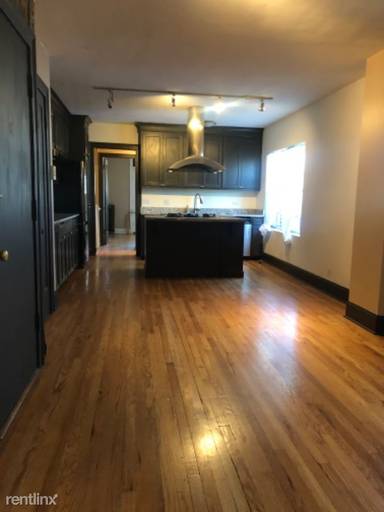 Main picture of 6238 N Broadway St