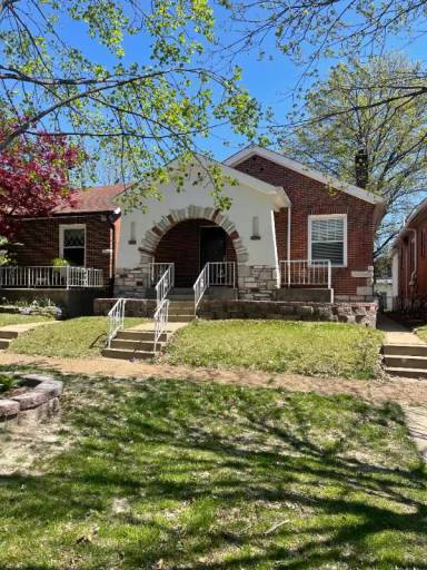 Main picture of 5920 Leona St