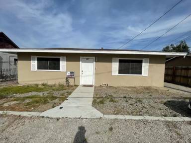Main picture of 497 S Hewitt St
