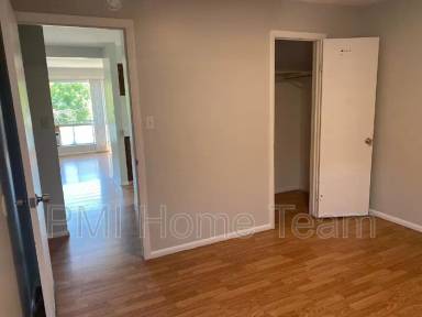 Main picture of 1034 Healy St