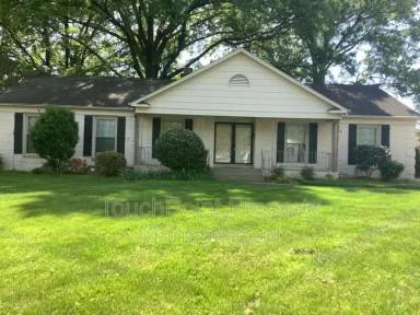 Main picture of 1130 Cheddington Dr