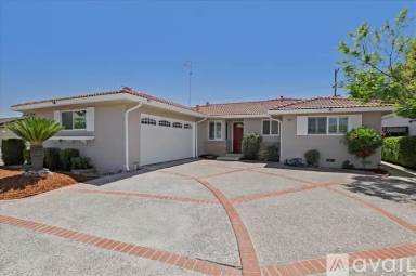 Main picture of 256 Spence Ave