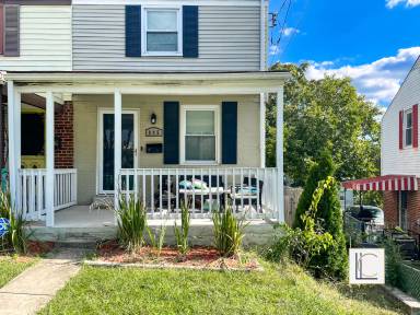 Main picture of 845 50th Pl NE